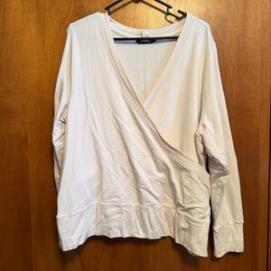 Athleta Vneck Sweatshirt White 2X